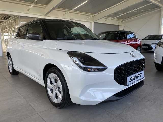 Weiß Gebraucht 2024 Suzuki Swift Comfort Kleinwagen | 18.990 € - Bild 1/4
