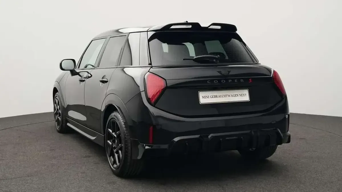 Gebraucht Mini John Cooper Works 204 PS (150 kW) 2025 Schwarz Kleinwagen