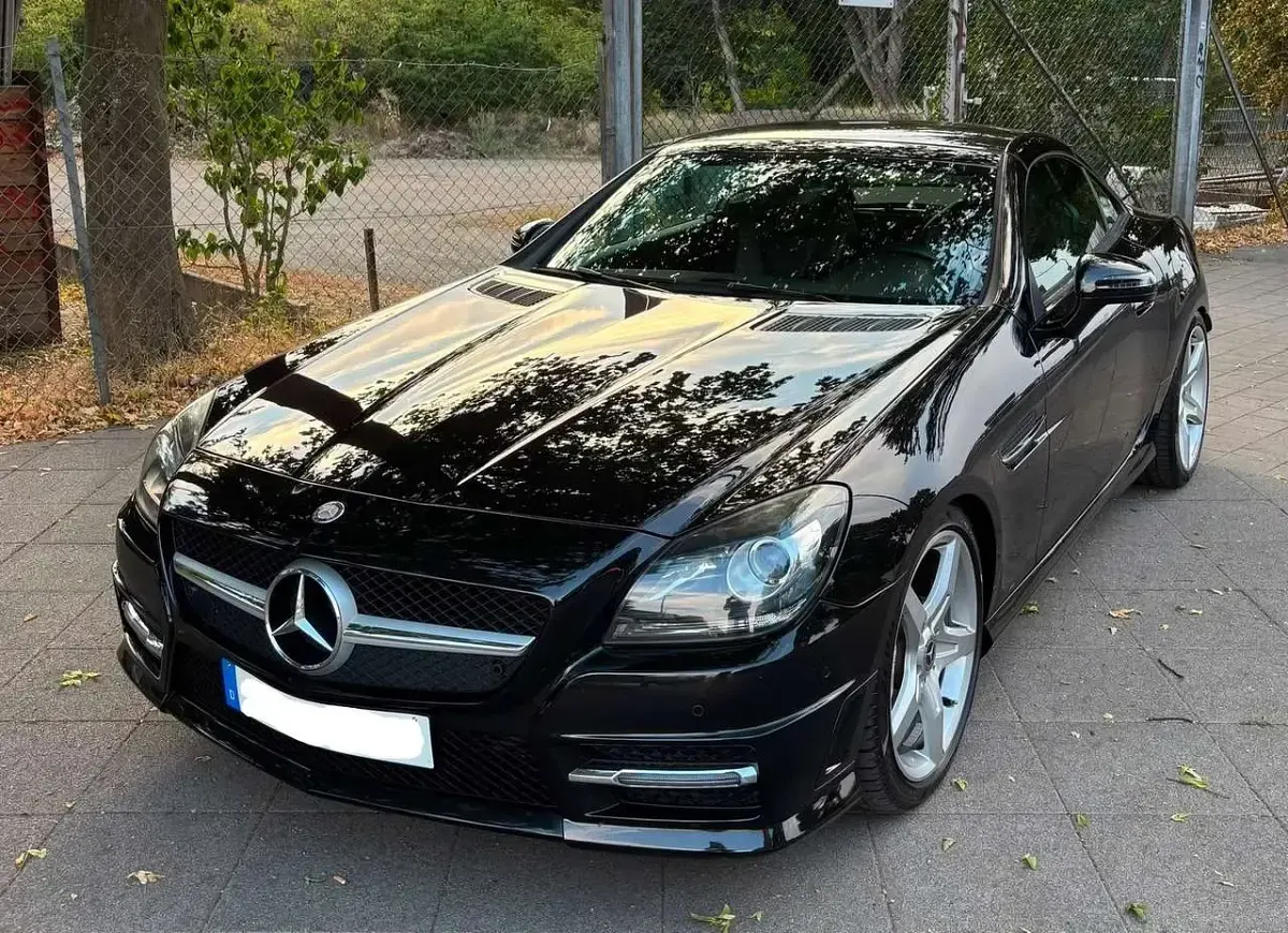 Gebraucht Mercedes SLK200 AMG 184 PS (135 kW) 2013 Schwarz Cabrio