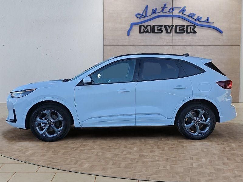Neu Ford Kuga ST-Line 186 PS (136 kW) 2025 Frost weiß SUV