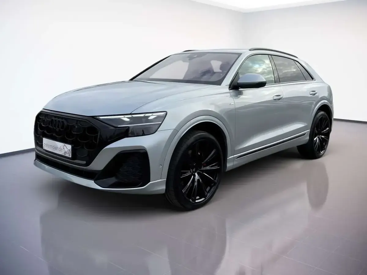 Gebraucht Audi Q8 S-Line 286 PS (210 kW) 2026 Satellitsilber SUV