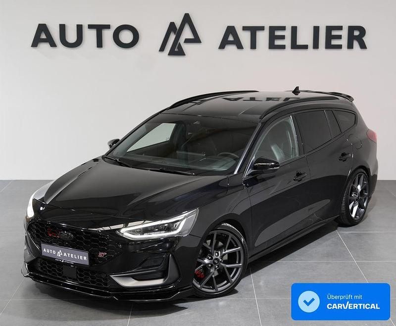 Gebraucht Ford Focus ST 280 PS (205 kW) 2023 Obsidianschwarz metallic Limousine