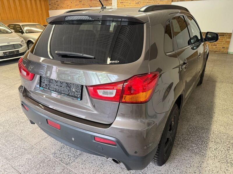 Gebraucht Mitsubishi ASX Intense 150 PS (110 kW) 2011 Braun SUV
