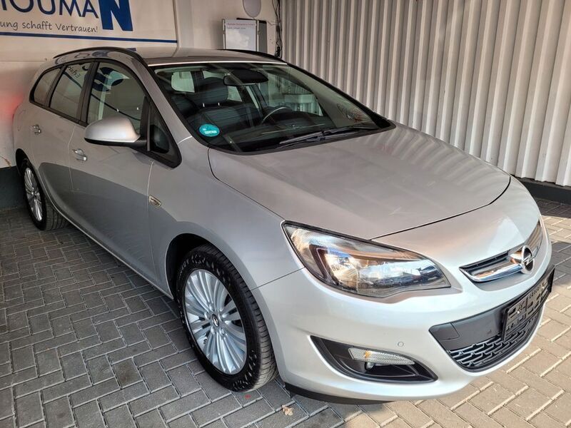 Silber Gebraucht 2015 Opel Astra Style Kombi | 5.950 € (Guter Preis) - Bild 1/4