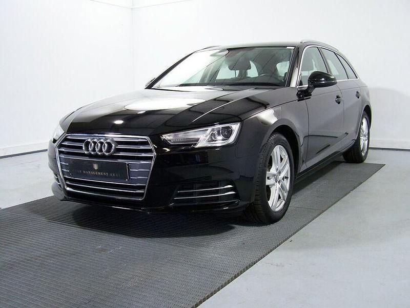 Gebraucht Audi A4 Sport 150 PS (110 kW) 2018 Schwarz Kombi