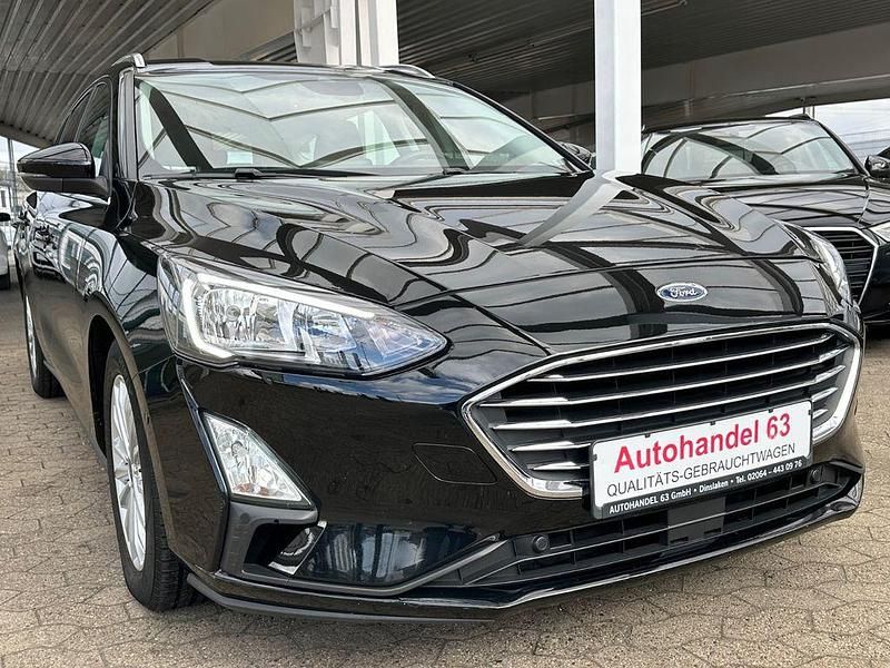 Gebraucht Ford Focus Titanium 150 PS (110 kW) 2019 Schwarz Limousine
