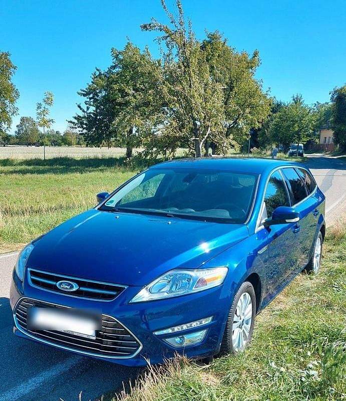 Blau Gebraucht 2014 Ford Mondeo Titanium Kombi | 10.000 € (Superpreis) - Bild 1/4