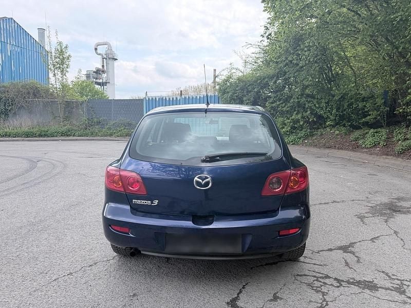 Second-hand Mazda 3 105 CP (77 kW) 2004 Albastru Berlinǎ