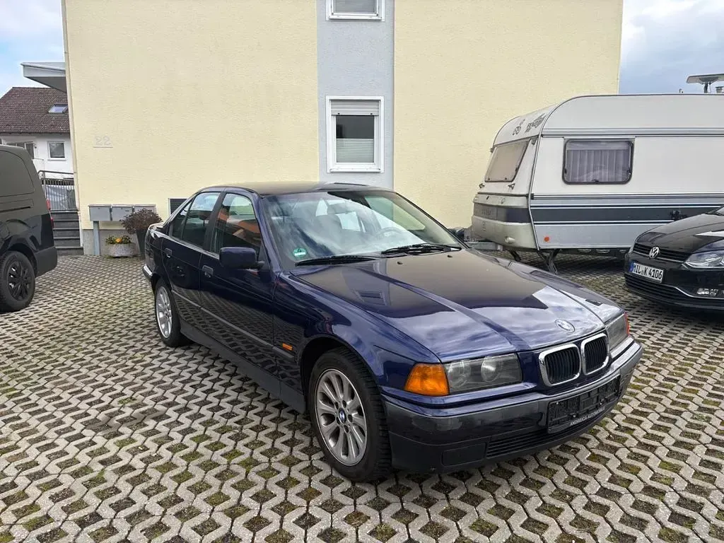 Gebraucht BMW 316 102 PS (75 kW) 1997 Blau Limousine