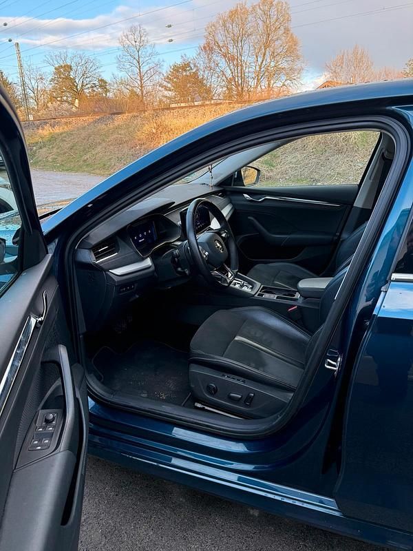 Gebraucht Skoda Octavia Style 150 PS (110 kW) 2022 Blau Limousine