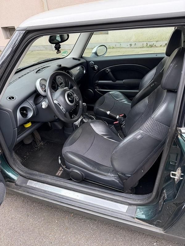 Second-hand Mini Cooper 120 CP (88 kW) 2002 Verde Hatchback
