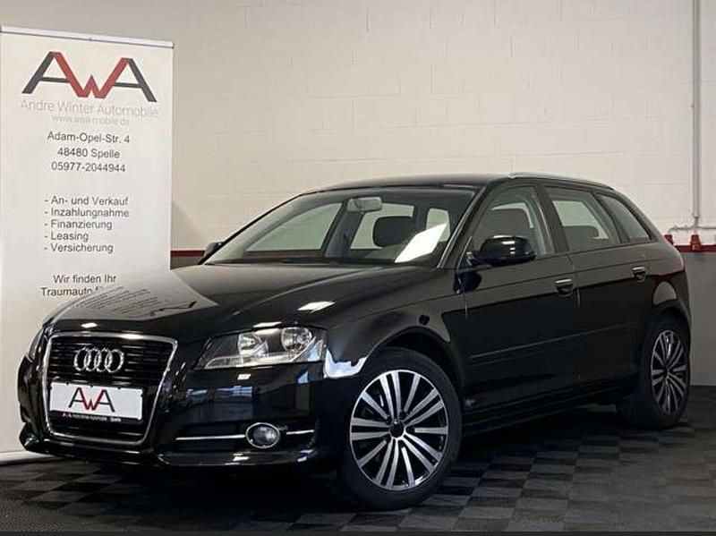 Schwarz Gebraucht 2012 Audi A3 Ambition Limousine | 6.600 € (Guter Preis) - Bild 1/4