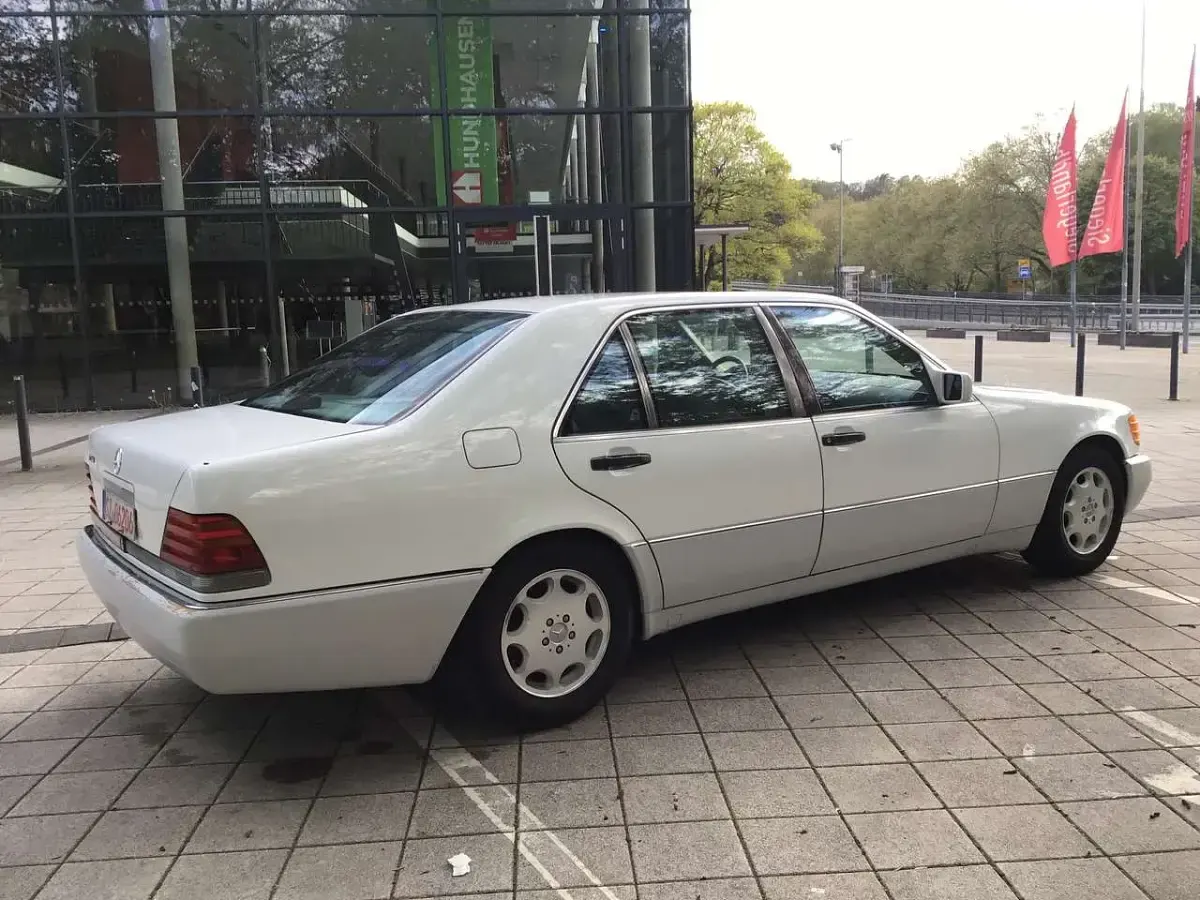 Gebraucht Mercedes S500 245 PS (180 kW) 1993 Arktic weiß Limousine