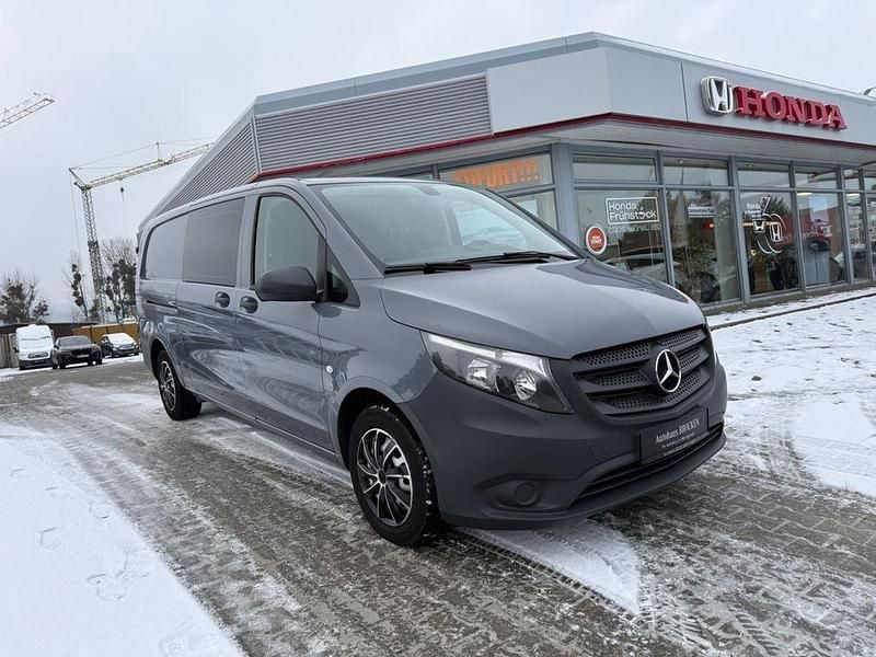 Gebraucht Mercedes Vito 163 PS (119 kW) 2017 Grau Van