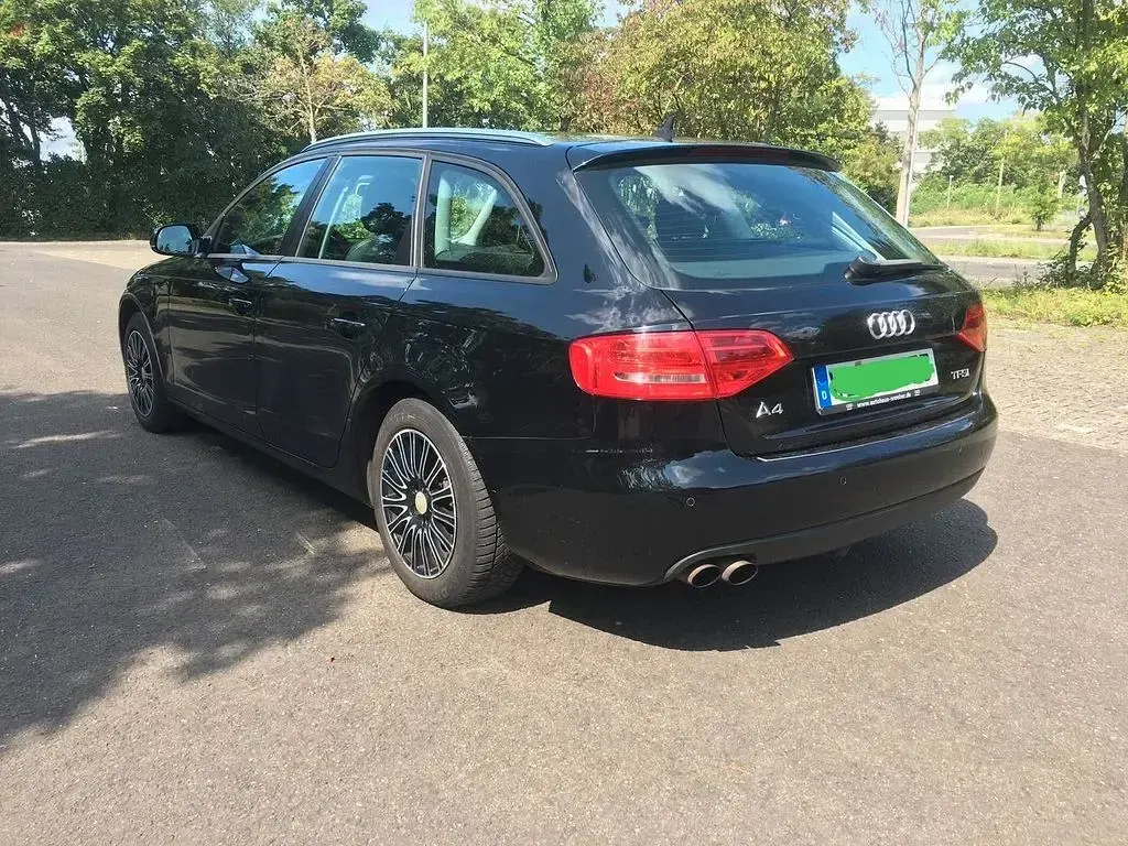 Gebraucht Audi A4 S-Line 160 PS (117 kW) 2011 Schwarz Limousine