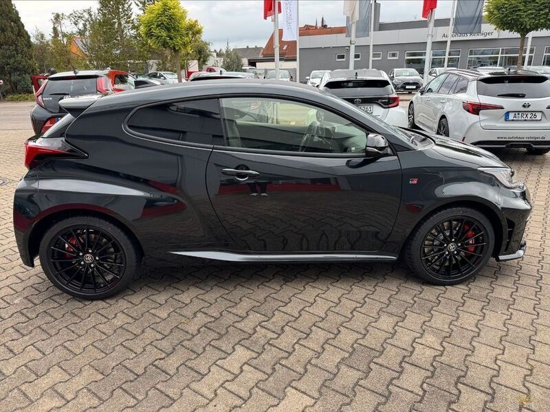 Gebraucht Toyota Yaris 280 PS (205 kW) 2024 Schwarz Limousine