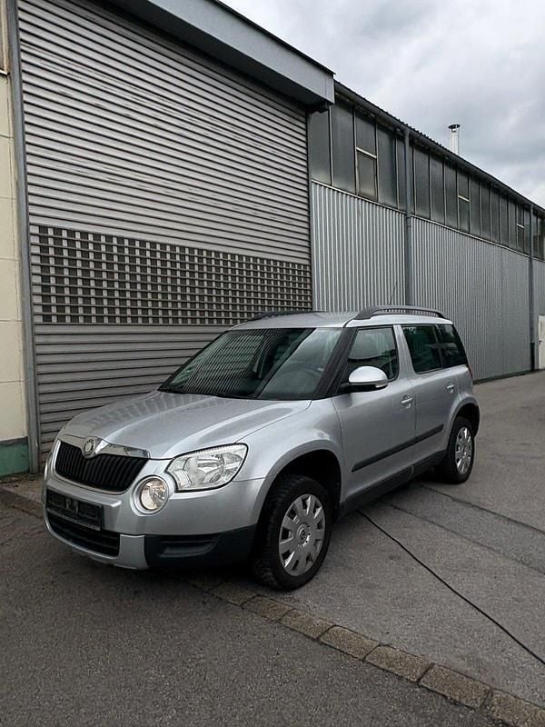 Gebraucht Skoda Yeti Ambition 105 PS (77 kW) 2010 Silber SUV