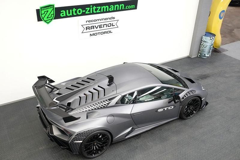 Gebraucht Lamborghini Huracán 640 PS (470 kW) 2023 Grigio keres semilucido Coupé