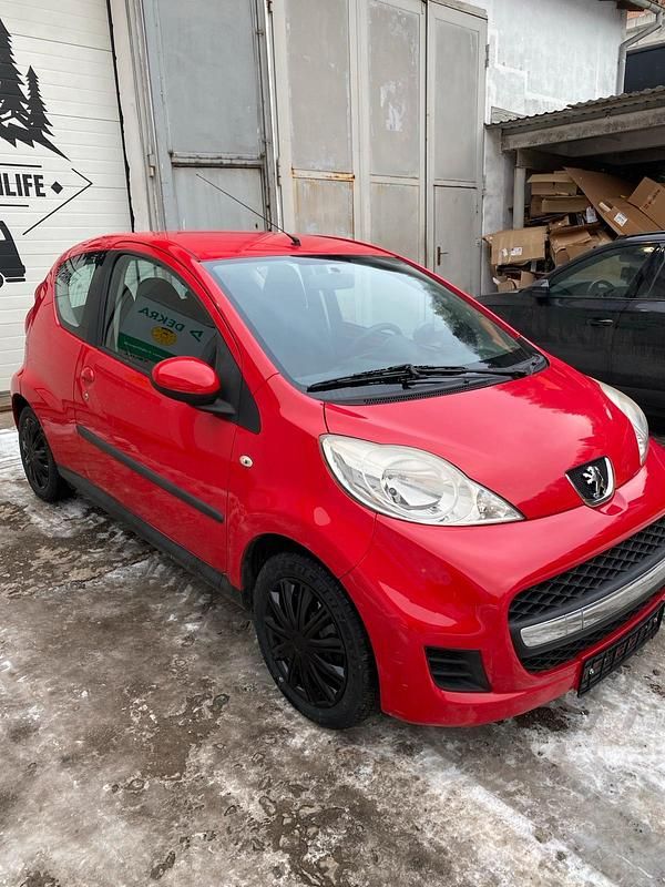 Gebraucht Peugeot 107 2010 Rot Kleinwagen