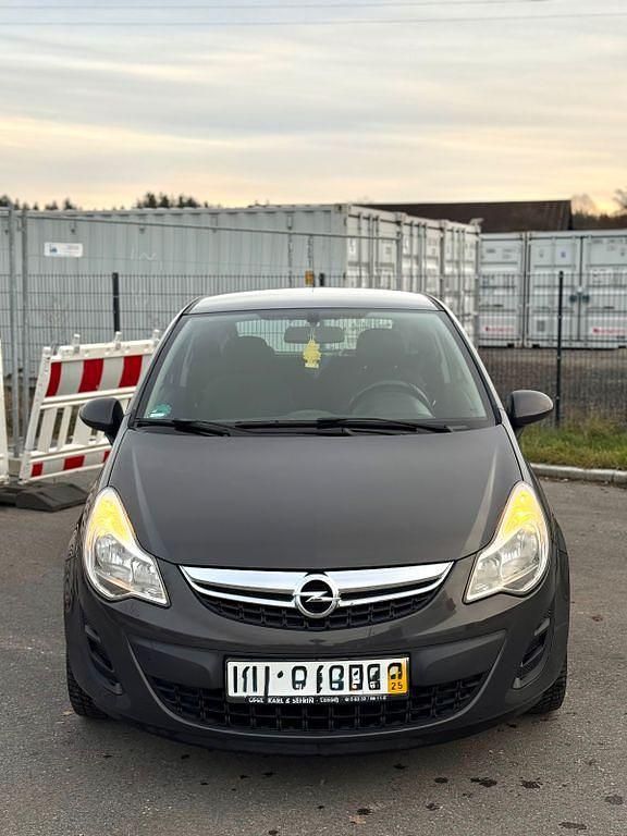 Grau Gebraucht 2013 Opel Corsa Active Kleinwagen | 4.000 € (Fairer Preis) - Bild 1/4