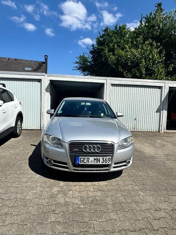 Gebraucht Audi A4 131 PS (96 kW) 2005 Silber Limousine