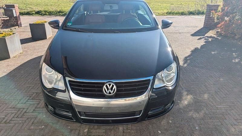 Second-hand VW Eos 140 CP (102 kW) 2009 Negru Cabrio