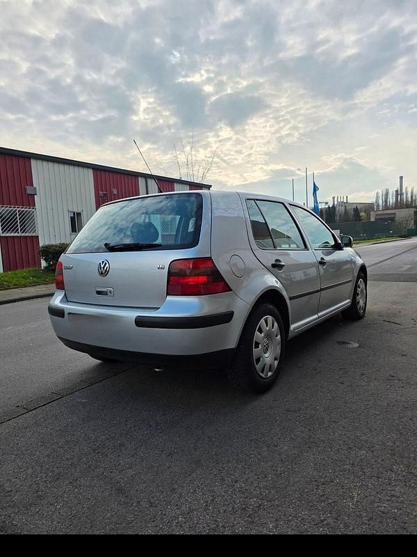 Gebraucht VW Golf IV Edition 102 PS (75 kW) 2002 Silber Kombi