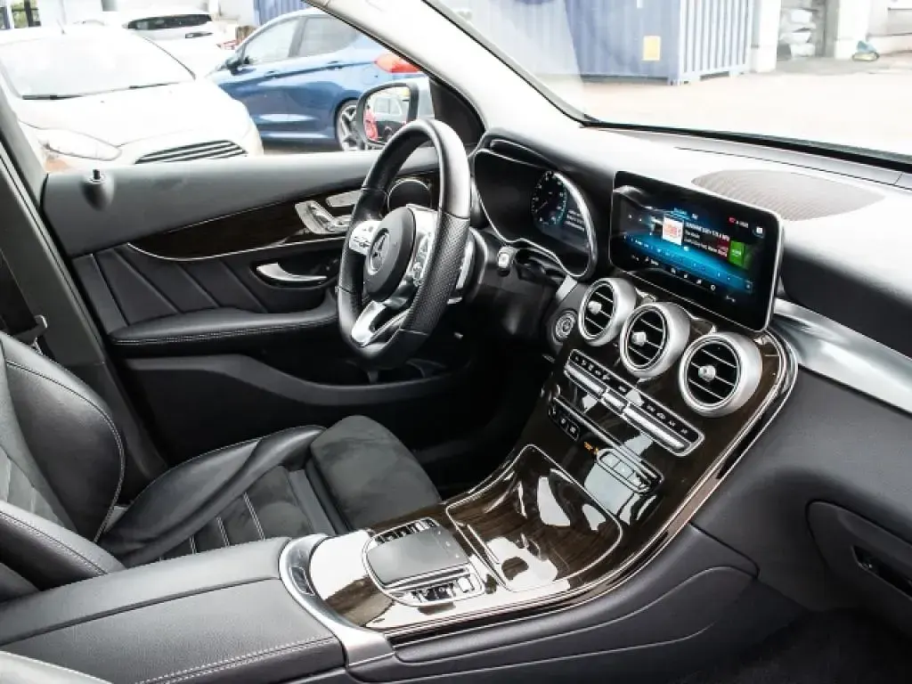 Gebraucht Mercedes GLC400d 330 PS (242 kW) 2021 Silber SUV