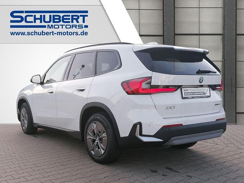 Gebraucht BMW iX1 Shadowline 150 kW (204 PS) 2025 Alpinweiss iii SUV