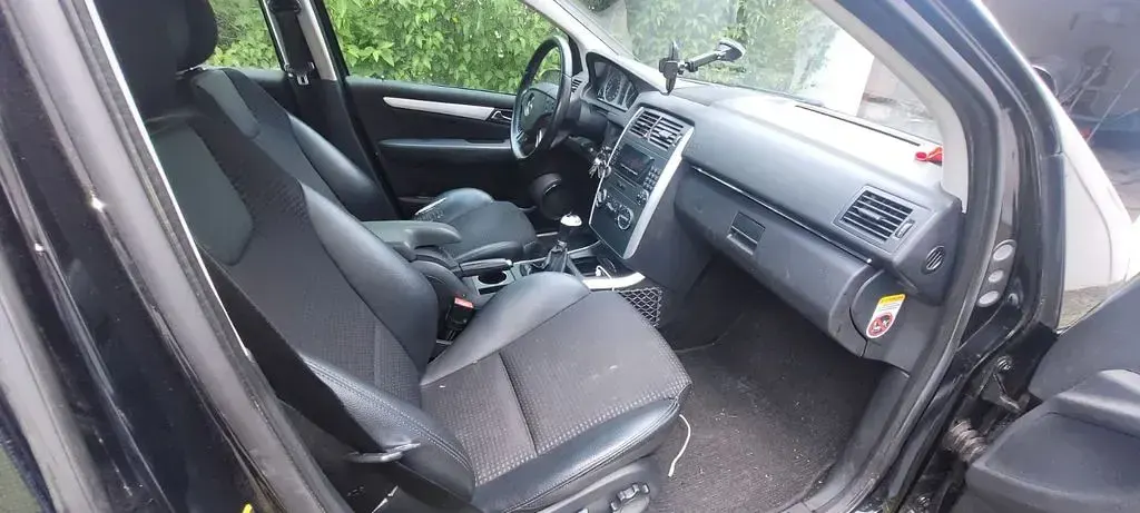 Gebraucht Mercedes B170 116 PS (85 kW) 2005 Schwarz Van / Kleinbus