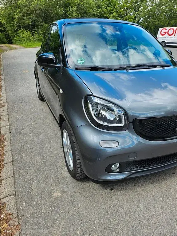 Gebraucht Smart ForFour Prime 71 PS (52 kW) 2016 Grau Kleinwagen