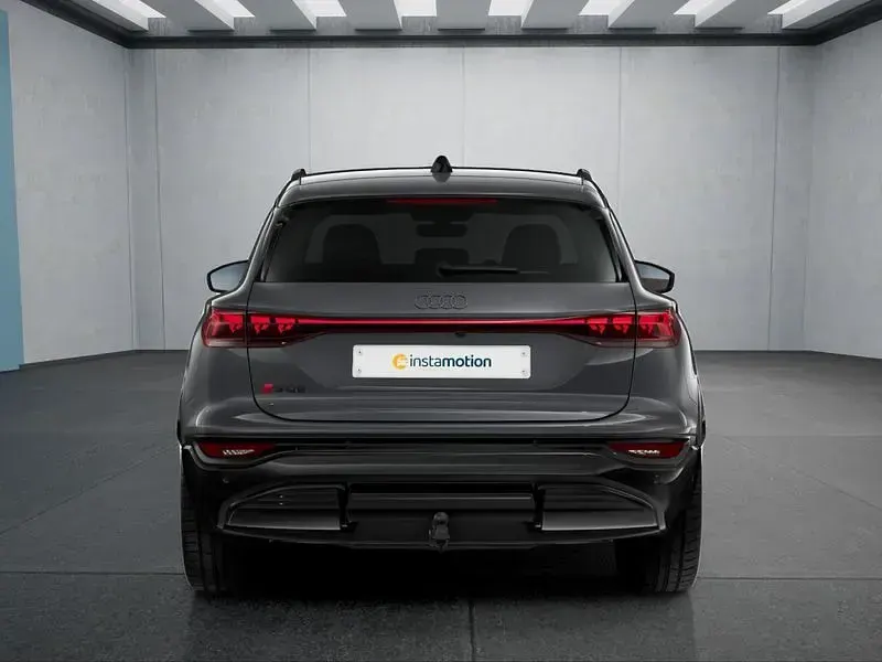 Gebraucht Audi SQ6 e-tron 359 kW (489 PS) 2025 Grau SUV
