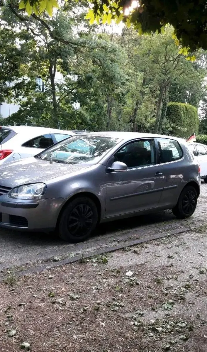 Gebraucht VW Golf V 101 PS (74 kW) 2004 Grau Kleinwagen