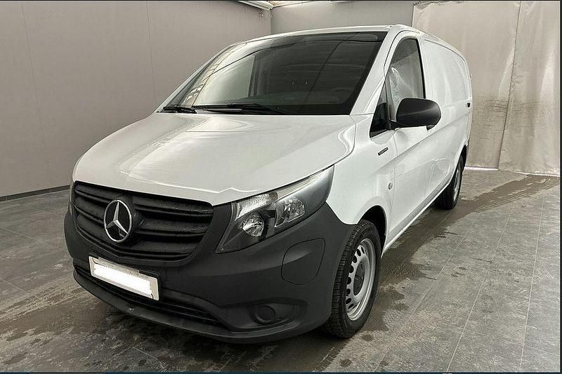 Gebraucht Mercedes e-Vito 85 kW (116 PS) 2023 Weiß Van / Kleinbus