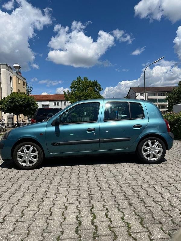 Gebraucht Renault Clio II Dynamique 75 PS (55 kW) 2002 Blau Kleinwagen