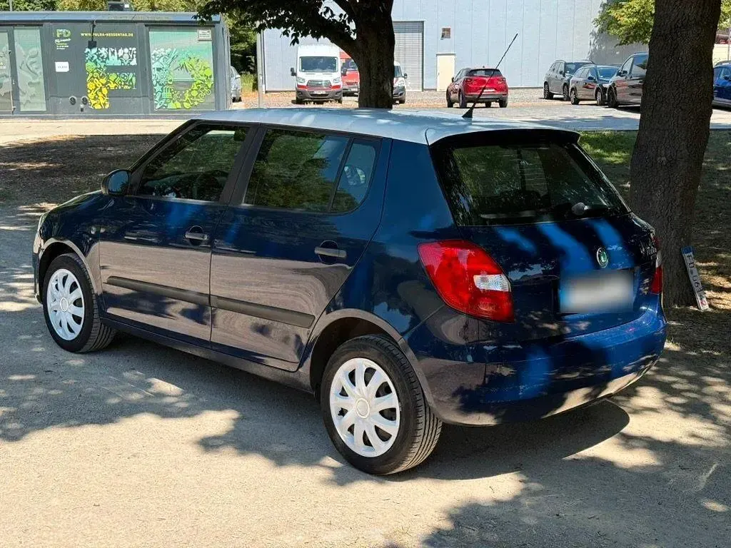 Gebraucht Skoda Fabia Cool Edition 90 PS (66 kW) 2011 Blau Kleinwagen