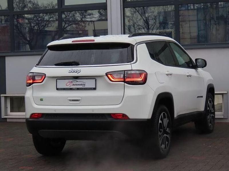 Gebraucht Jeep Compass 131 PS (96 kW) 2024 Weiß SUV