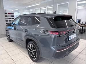 Neu VW Tayron Elegance+ 193 PS (141 kW) 2026 Grau (delfingrau metallic) SUV