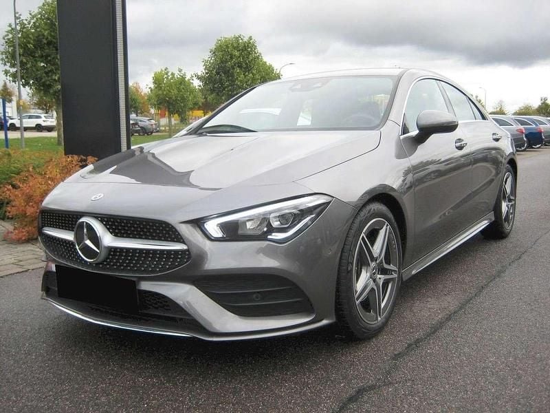 Gebraucht Mercedes CLA200 AMG line 163 PS (119 kW) 2023 Coupé