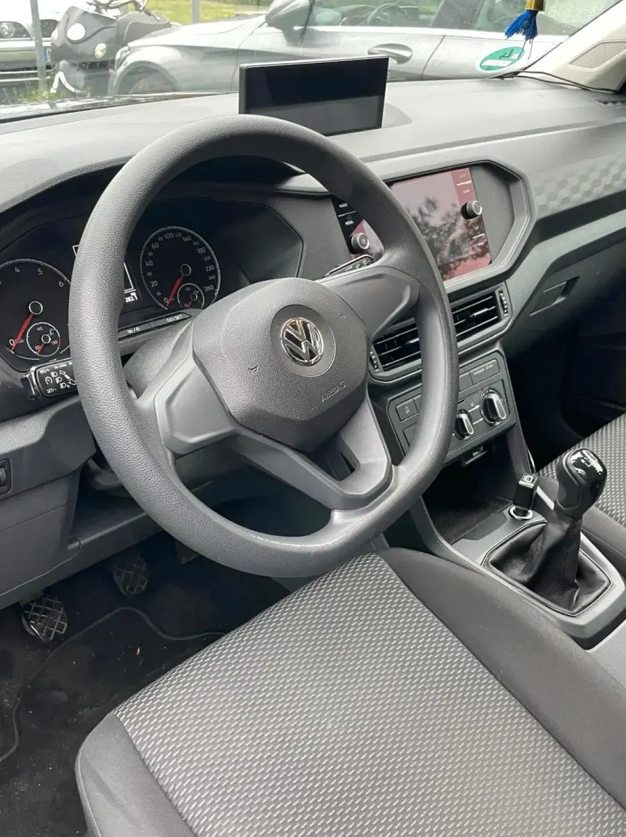 Gebraucht VW T-Cross Basis 150 PS (110 kW) 2019 Grau SUV