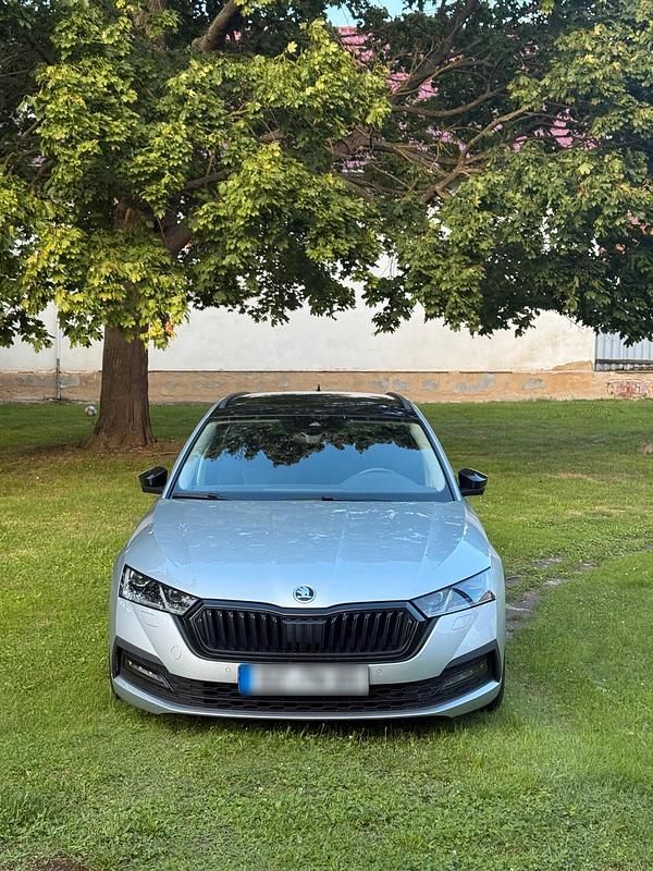 Gebraucht Skoda Octavia 150 PS (110 kW) 2022 Silber Kombi