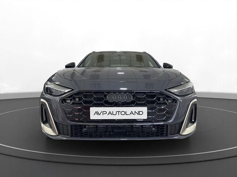 Neu Audi A5 Edition .1 299 PS (219 kW) 2025 Grau Kombi