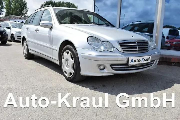Metalliclack graphitgrau Gebraucht 2024 Mercedes E220 Avantgarde | 50.889 € (Guter Preis) - Bild 1/3