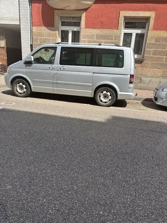 Gebraucht VW Multivan 174 PS (127 kW) 2008 Silber Van / Kleinbus