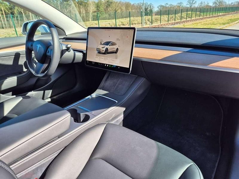 Gebraucht Tesla Model 3 Standard Range Plus 208 kW (283 PS) 2022 Limousine