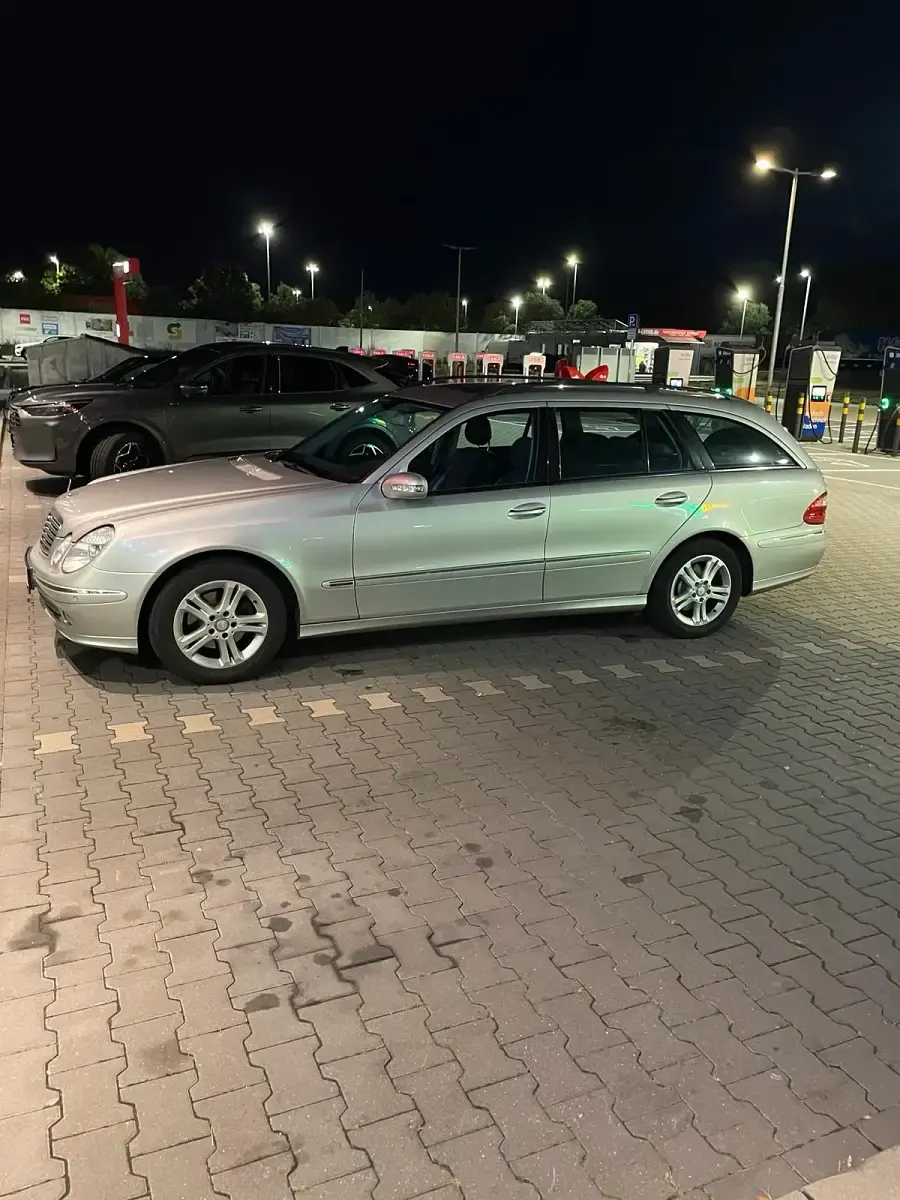 Gebraucht Mercedes 220 Avantgarde 150 PS (110 kW) 2004 Silber Kombi