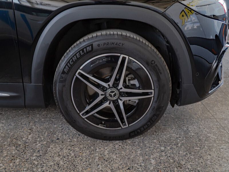 Gebraucht Mercedes EQB300 AMG 167 kW (228 PS) 2024 Metalliclack kosmosschwarz SUV