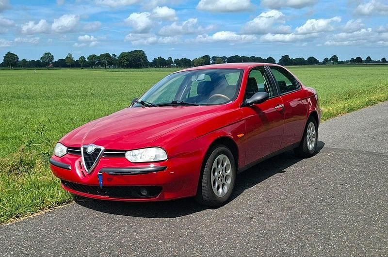 Rot Gebraucht 1999 Alfa Romeo 156 Limousine | 3.200 € (Guter Preis) - Bild 1/3