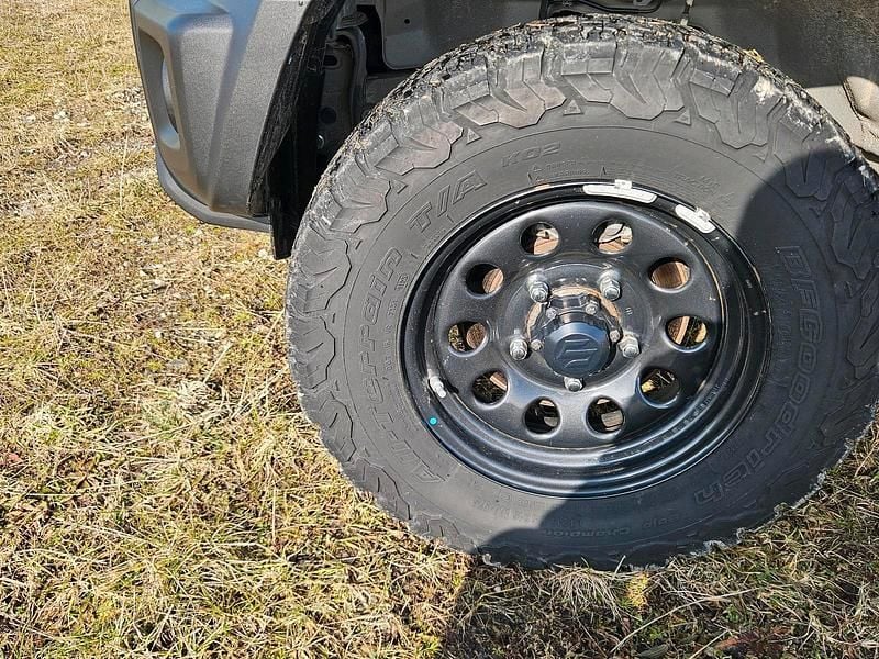 Gebraucht Suzuki Jimny 102 PS (75 kW) 2023 Grau SUV