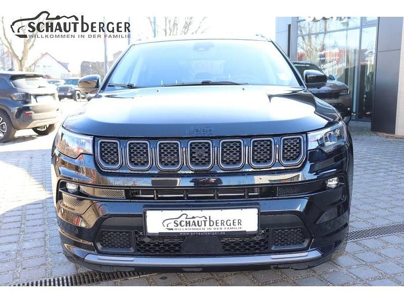 Gebraucht Jeep Compass 241 PS (177 kW) 2022 Schwarz SUV